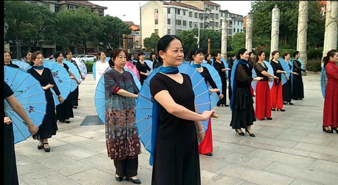 湖南岳阳女人怎么样(湖南岳阳的女人怎么样)